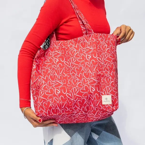 TOTE FLIP MAGNOLIA LOVE DRAWING HEARTS
